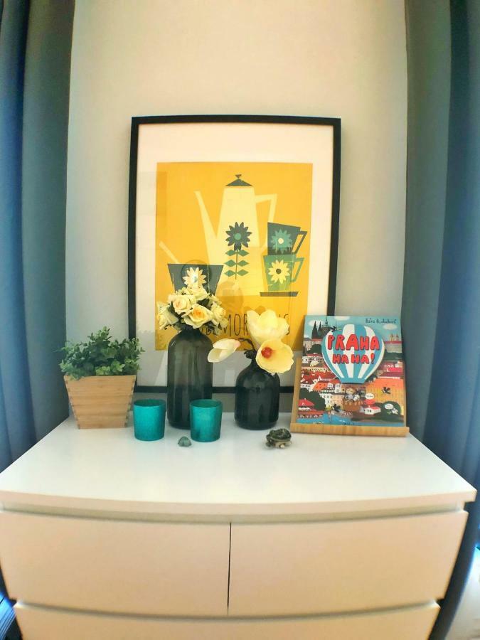 Bohemian - Velehradska Apartment